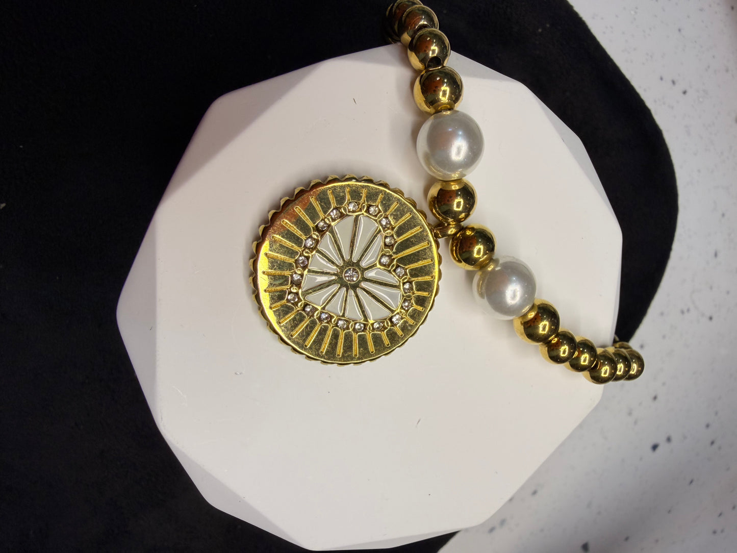 My heart medallion net