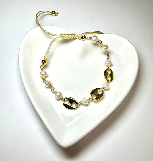 G and pearls bracelet