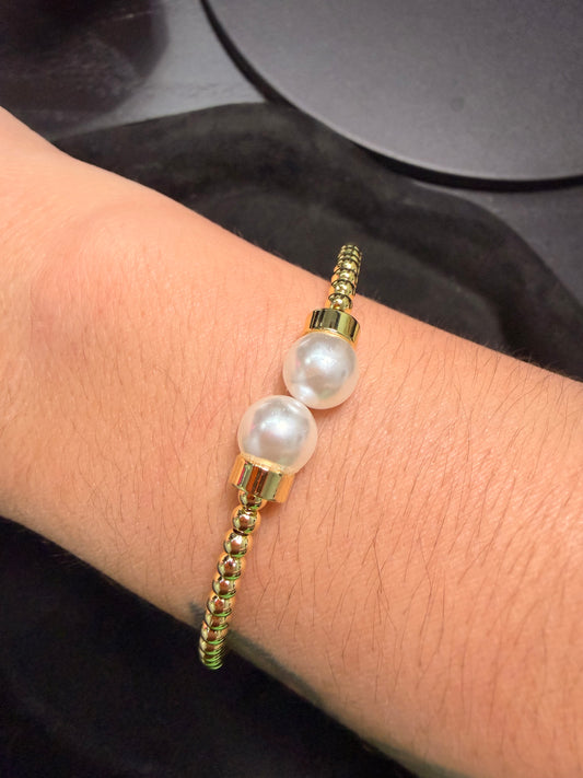 CATTALINA PEARL BANGLE