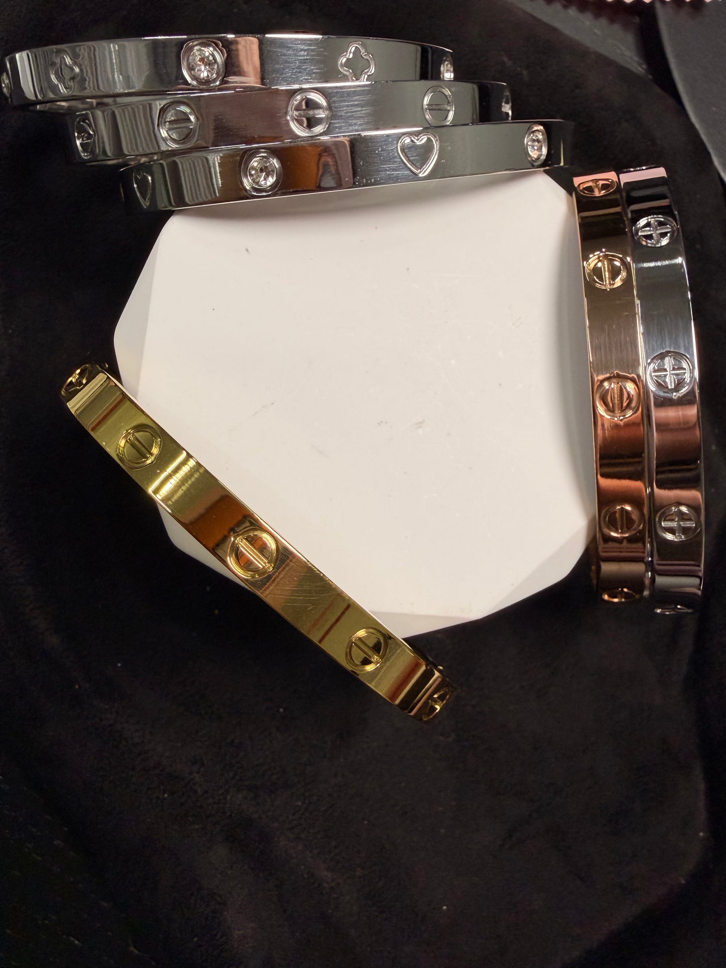 UR FAVORITE BANGLE