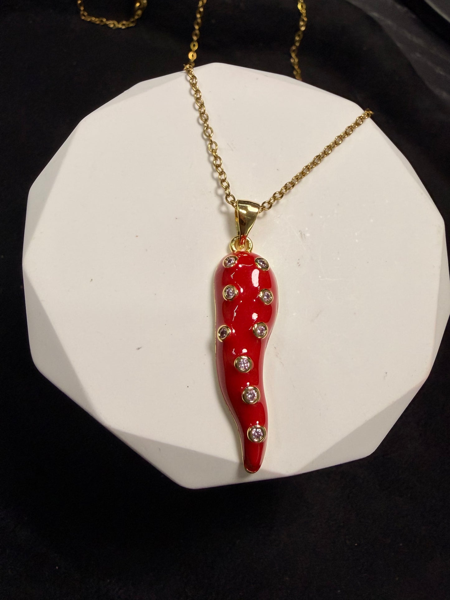 CHILLI NECKLACE