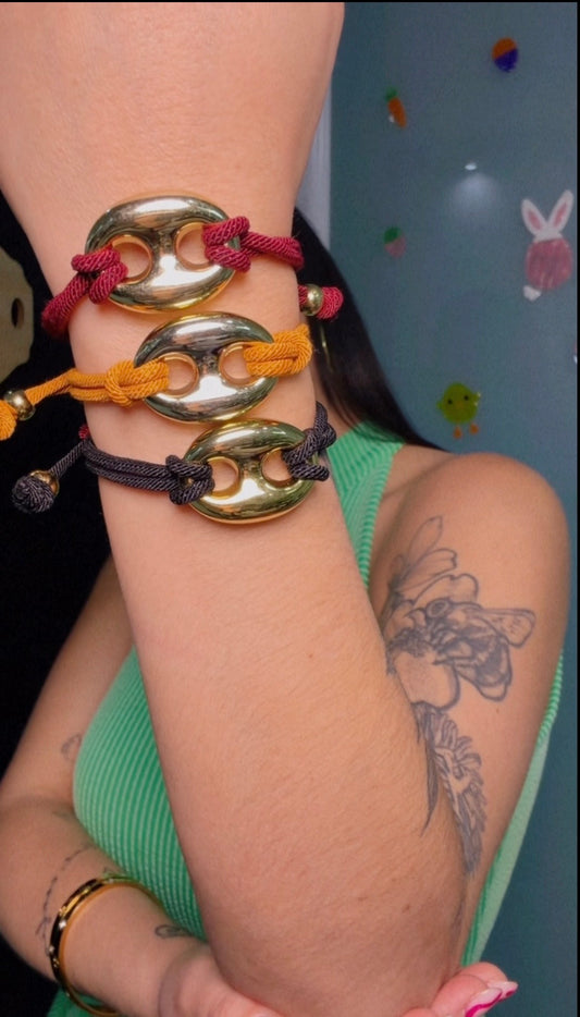 Piggy adjustable bracelet
