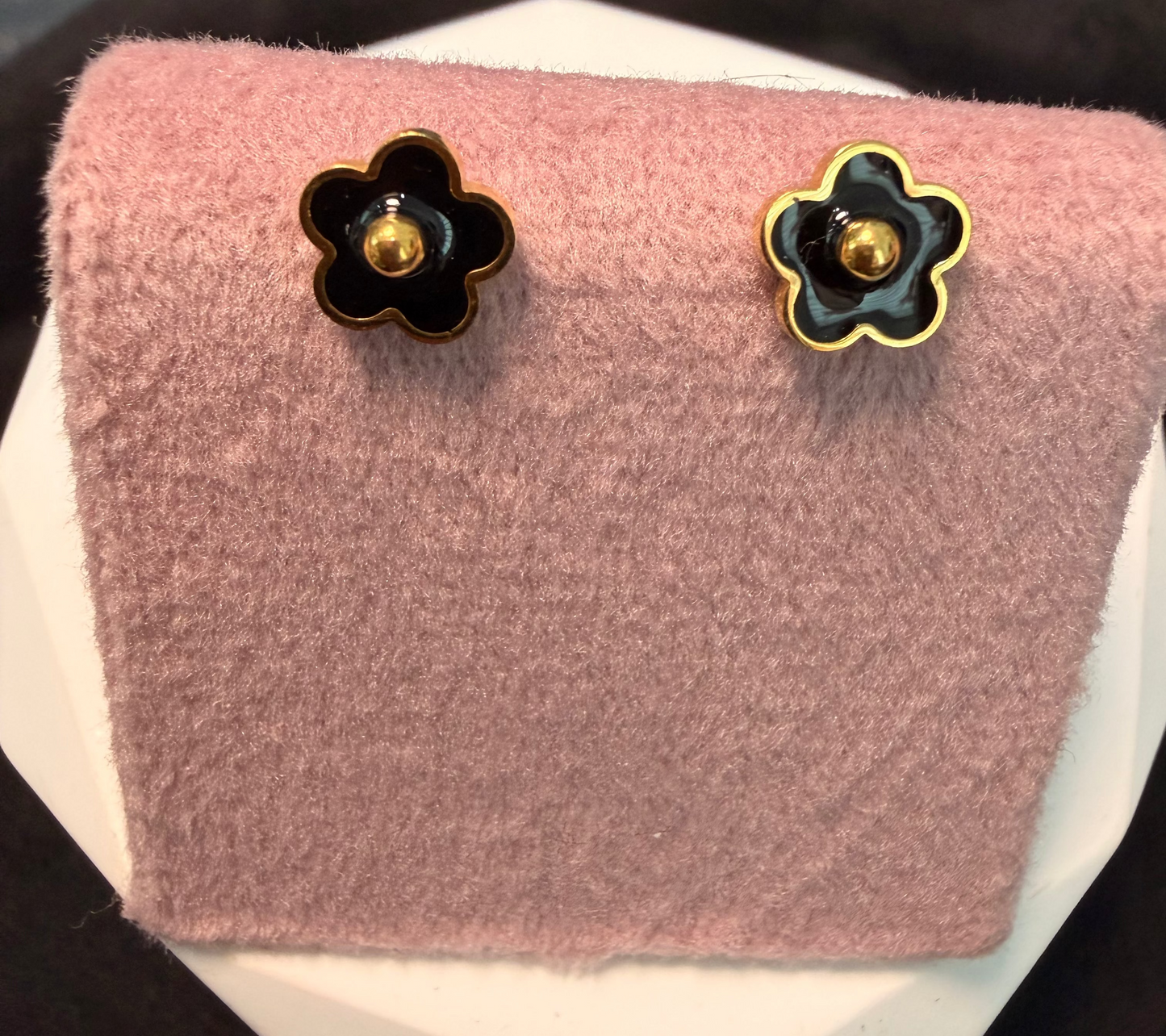 My mini Daisy sec earrings