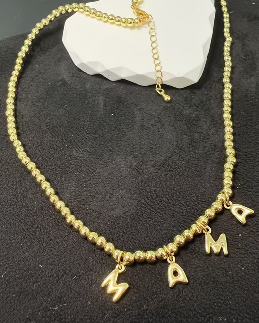 U make me a M A M A NECKLACE