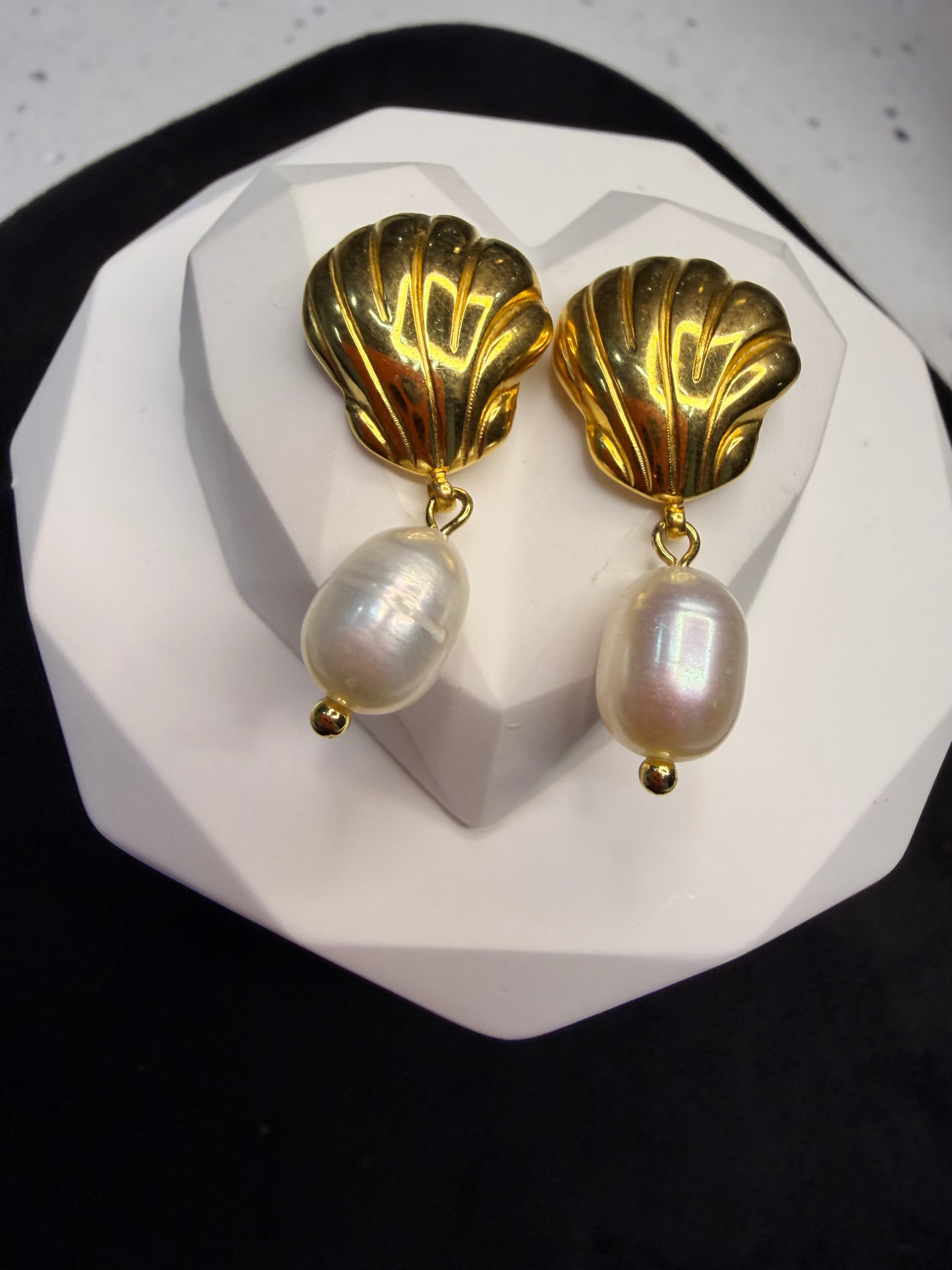 Shell earrings