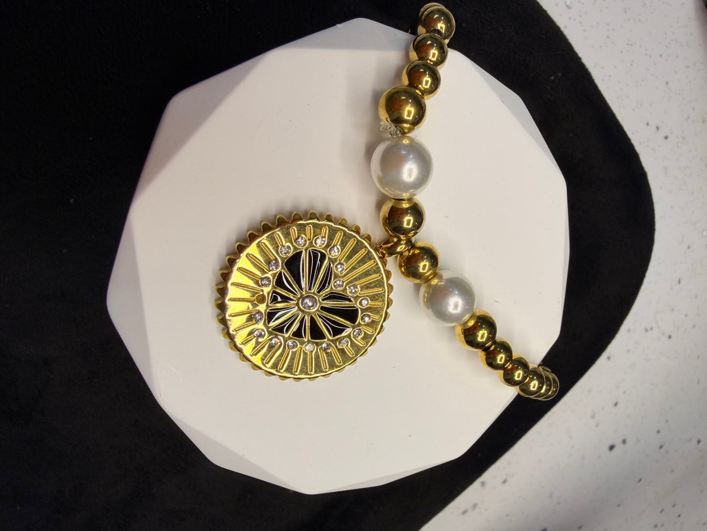 My heart medallion net