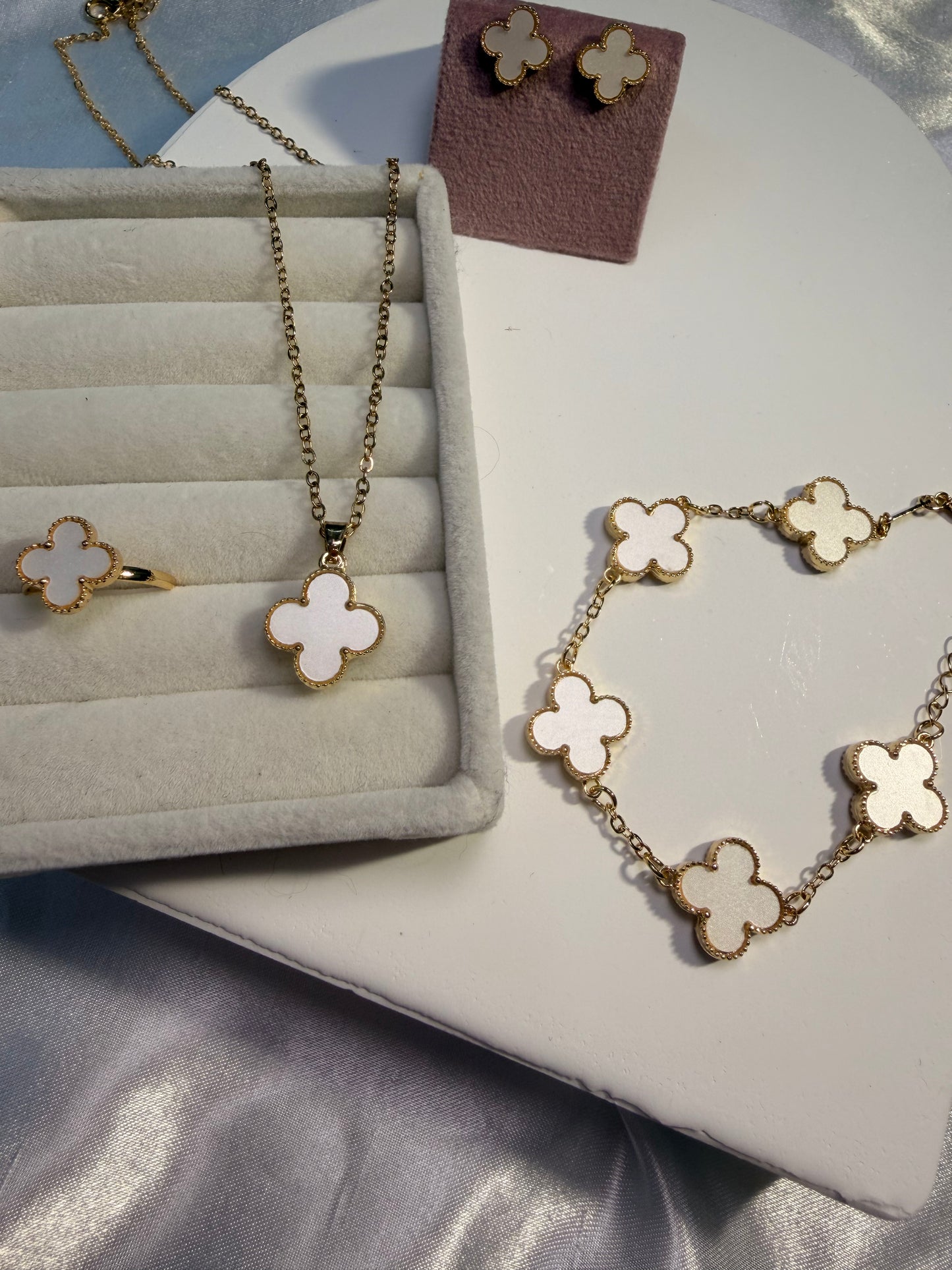 Daisy flower set