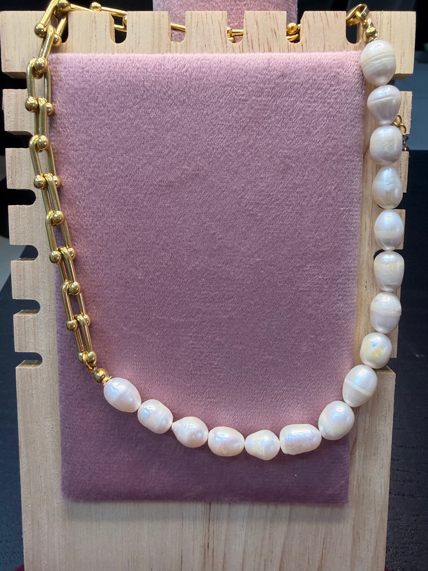 Magdalena chain neck